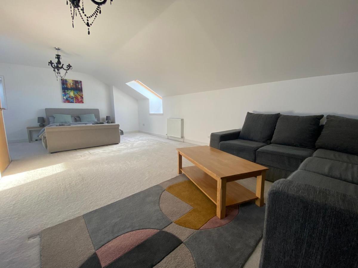The Duplex Nairn- Spacious 3 Bedroom With Sunny Balcony Esterno foto
