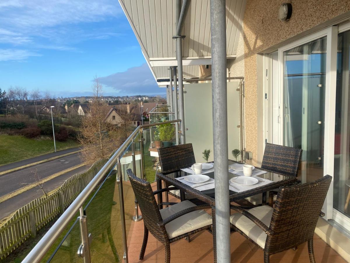 The Duplex Nairn- Spacious 3 Bedroom With Sunny Balcony Esterno foto